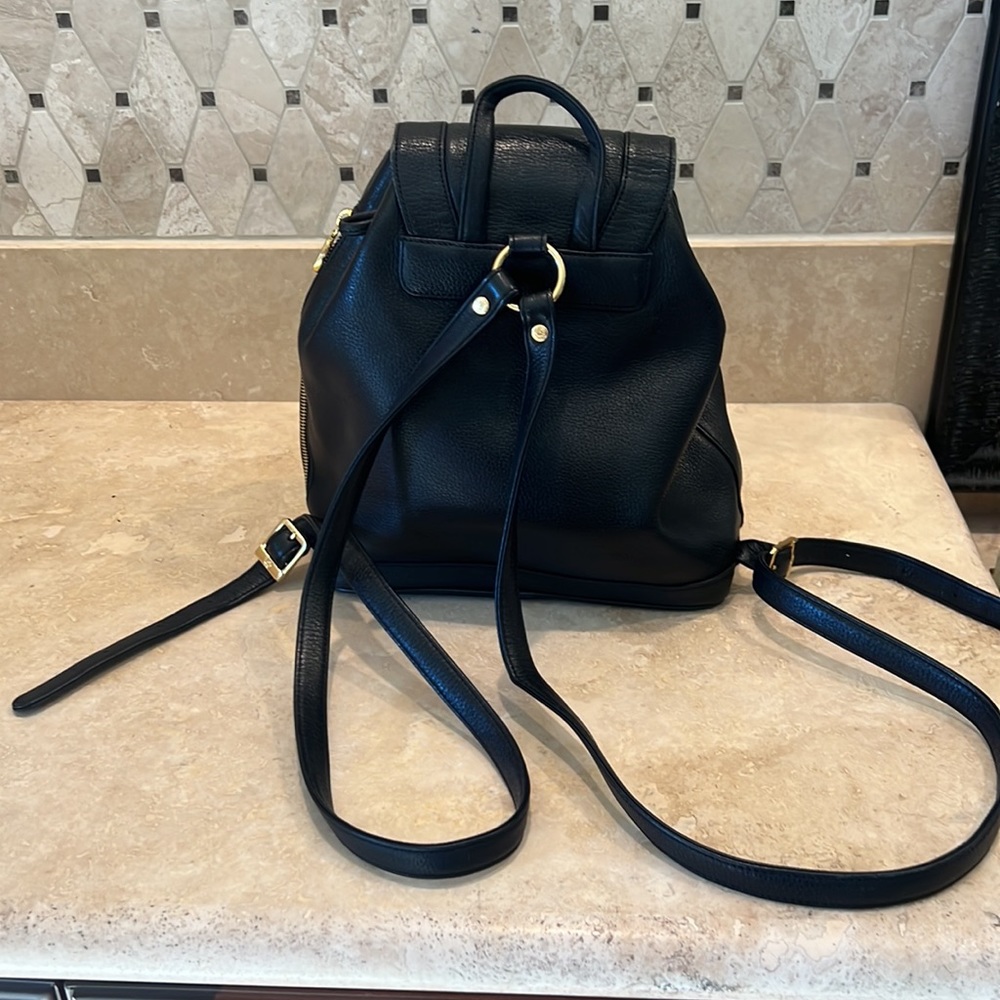 Beautiful MCM leather Backpack - Picture 5 of 16